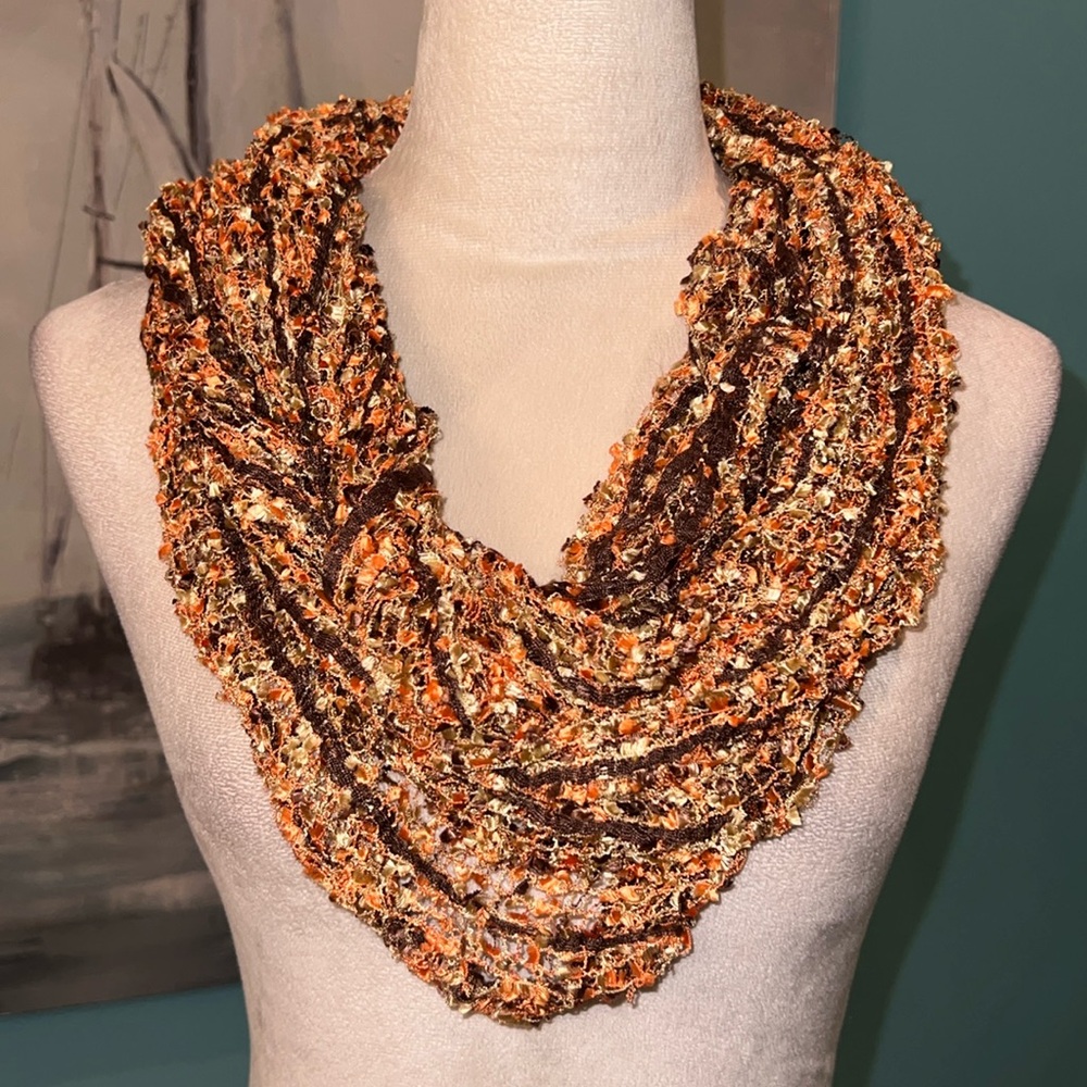 NWT Charming Charlie Loose Knit Infinity Scarf, OS